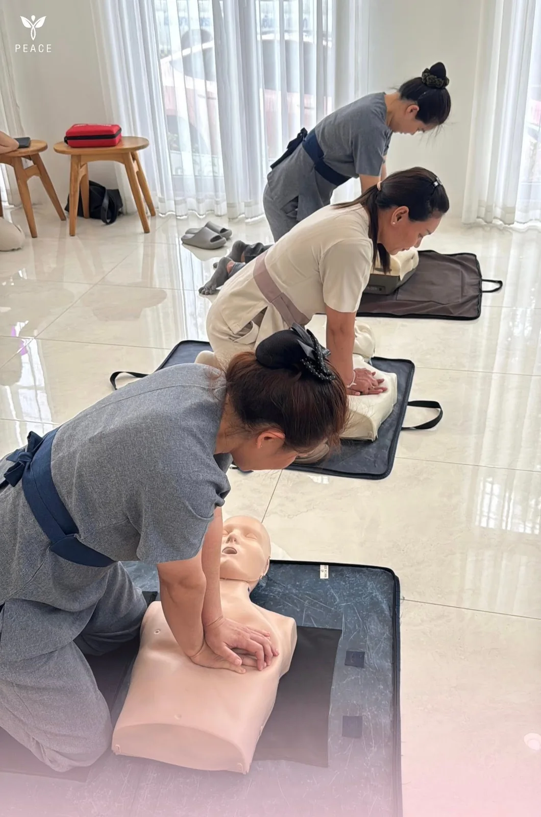 อบรมปฐมพยาบาลเบื้องต้นและการช่วยฟื้นคืนชีพ (CPR)
